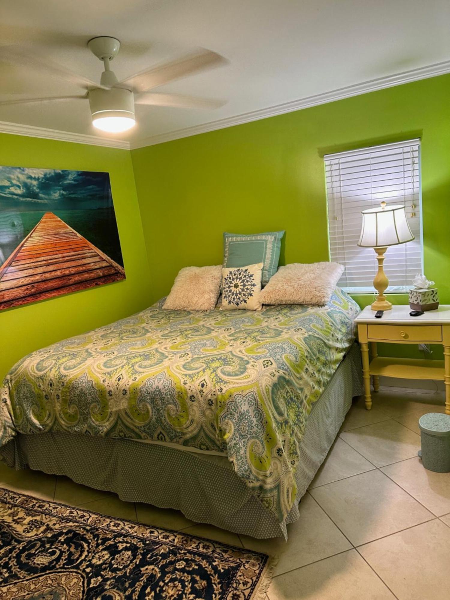 Freshly Remodeled 1970'S Single Story Villa North North Naples Екстериор снимка